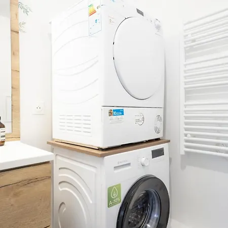 Luxury New - Equipped - Up To 4 Persons - Parking Rue Gratuit - M8 - Rerd - Paris 10mn - Mobility Lease