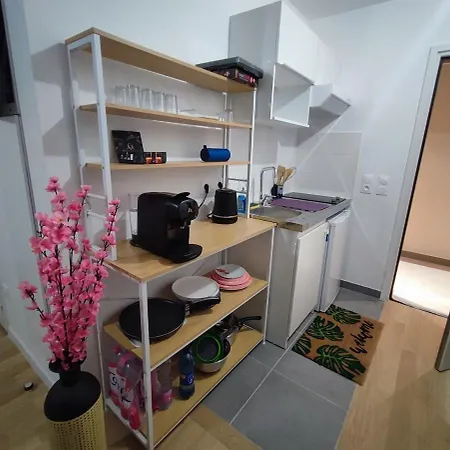 Luxury New - Equipped - Up To 4 Persons - Parking Rue Gratuit - M8 - Rerd - Paris 10mn - Mobility Lease * Maisons-Alfort