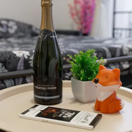 Luxury New - Equipped - Up To 4 Persons - Parking Rue Gratuit - M8 - Rerd - Paris 10mn - Mobility Lease Apartman Maisons-Alfort