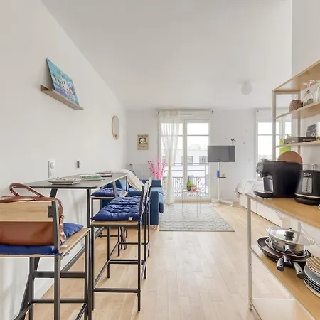 Luxury New - Equipped - Up To 4 Persons - Parking Rue Gratuit - M8 - Rerd - Paris 10mn - Mobility Lease * Maisons-Alfort